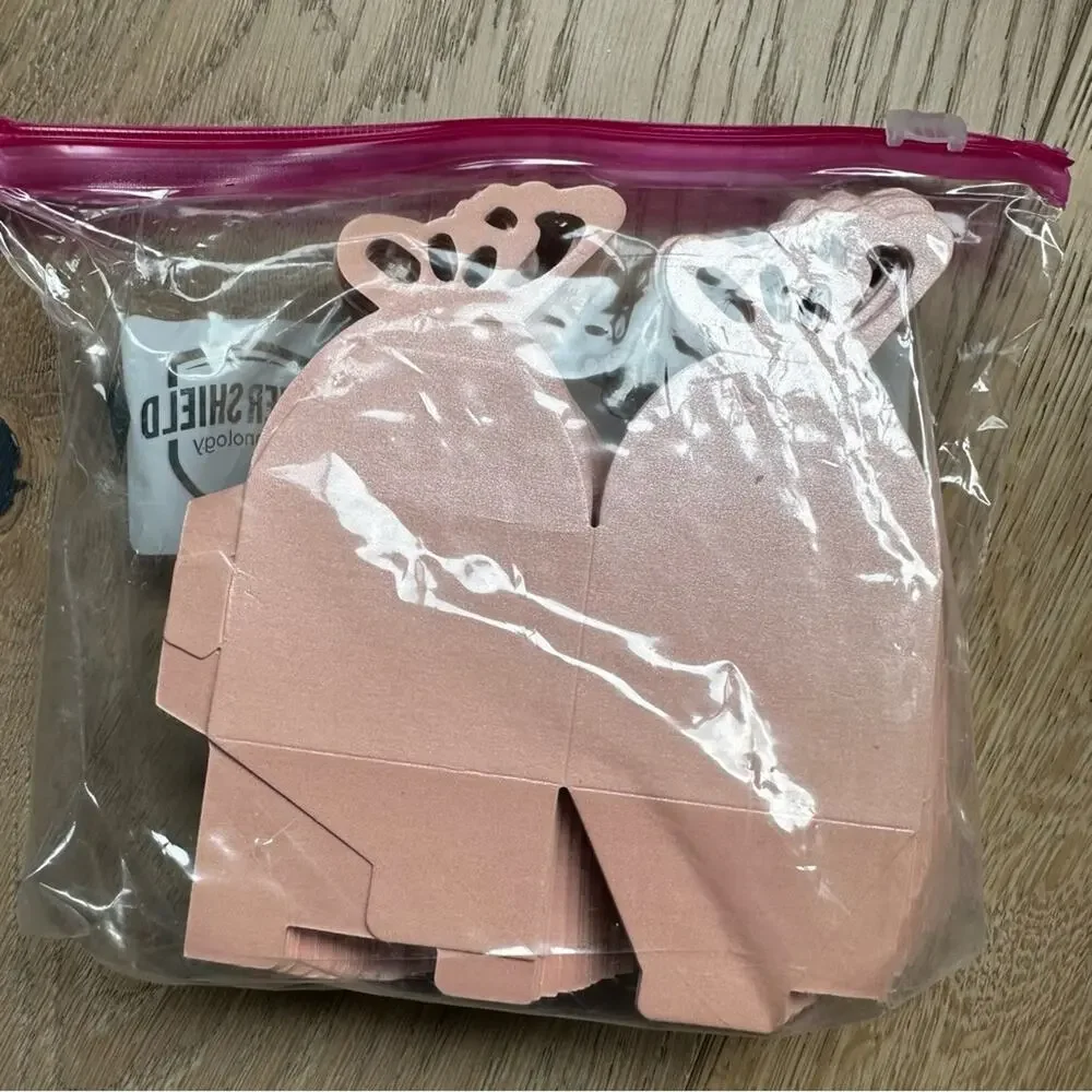 NWOT Pink Butterfly Gift Box (45)